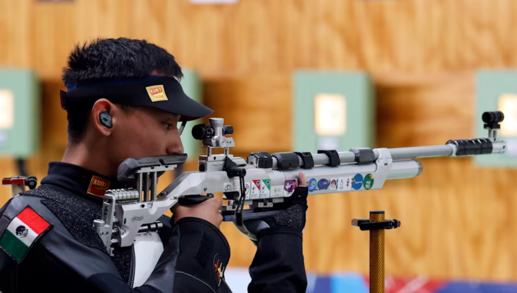 EDSON RAMÍREZ - Individual rifle aire 10m 19° lugar Equipo mixto rifle aire 10m 7° lugar